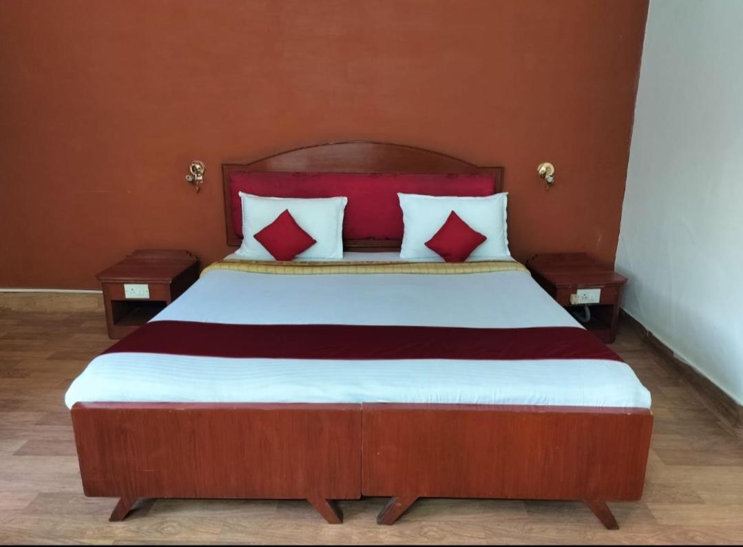 אוטי Natures Retreat Hotels And Resorts מראה חיצוני תמונה